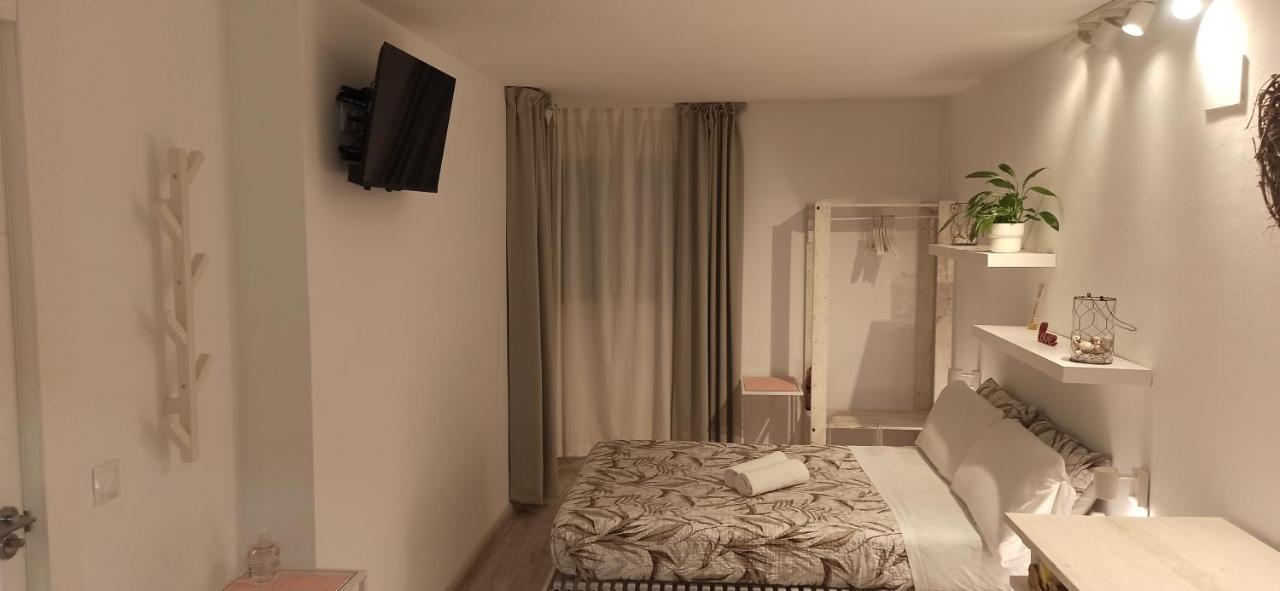 Dudi'S Peppers Apartment Malaga Exterior photo
